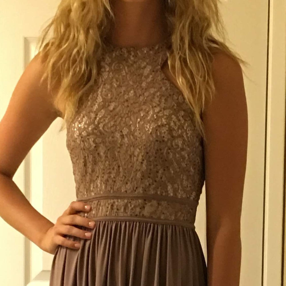 Gown - Picture 2 of 2